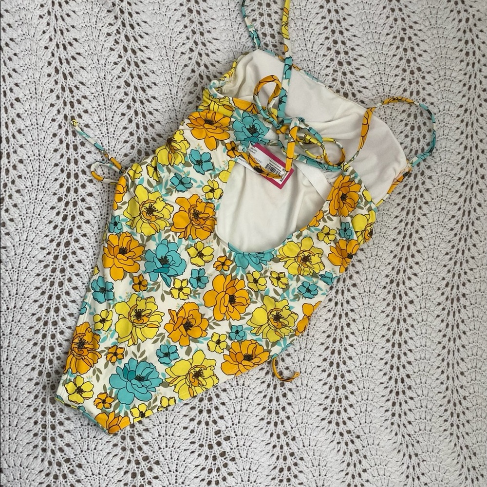 One Piece Bathing Suits - Picture 6 of 14